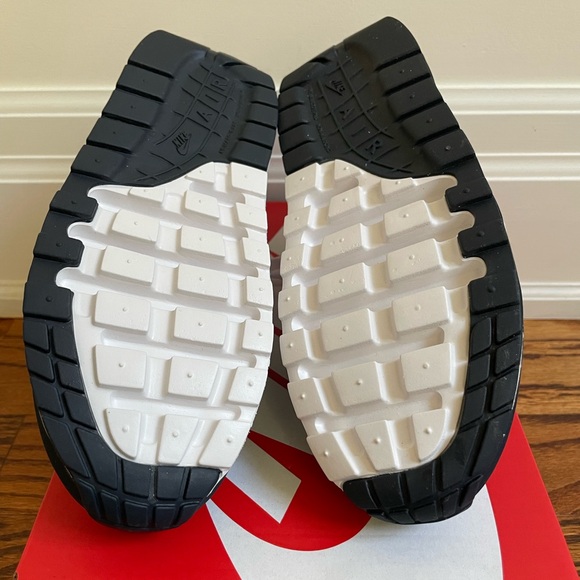 Brand New Nike Air Max - Picture 4 of 6